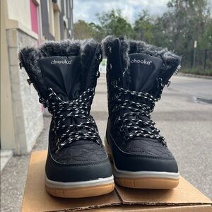 Chooka Black and Tan Winter Boots